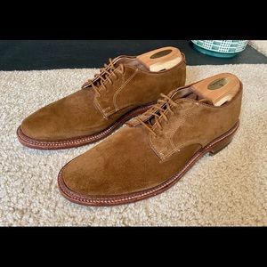 Alden Unlined Plain Toe Blucher
Snuff Suede